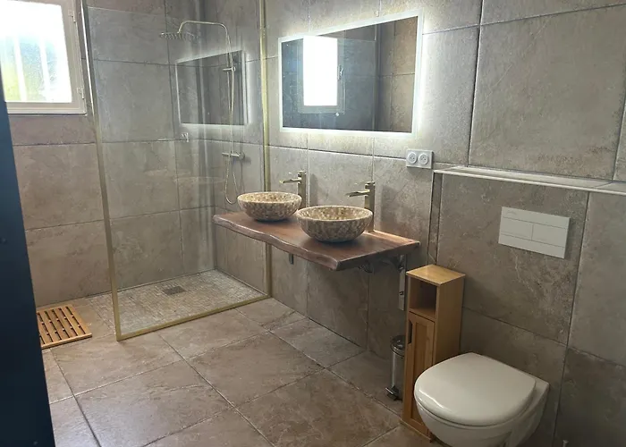 Maison De Charme En Bord De